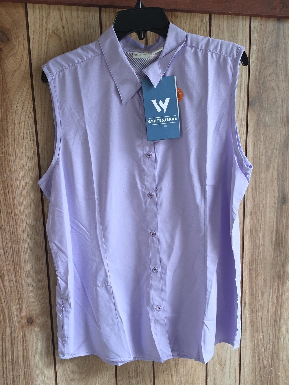 White Sierra Men’s Sleeveless Button-Down Shirt in Lavender